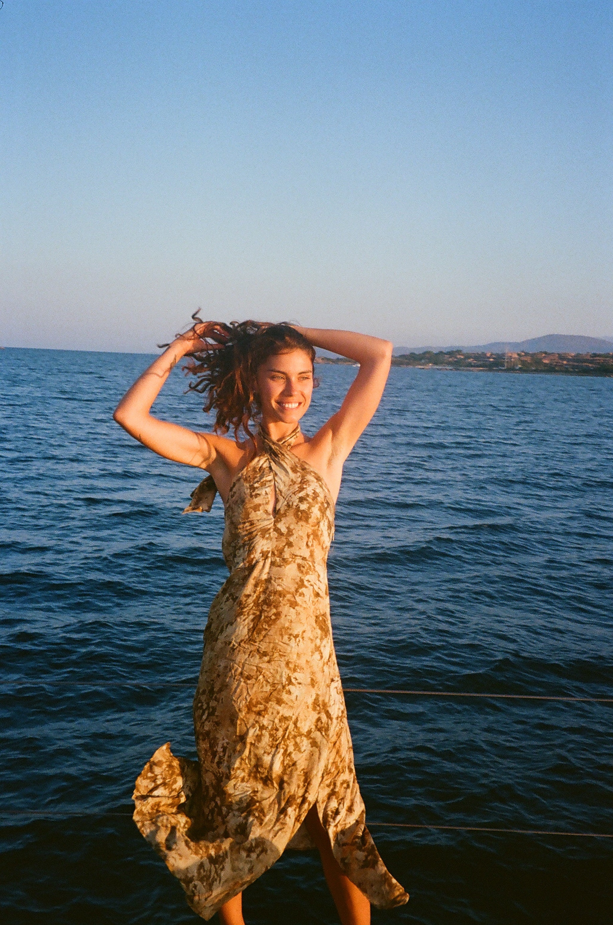 Vestido Midi Halter Caleana Verde