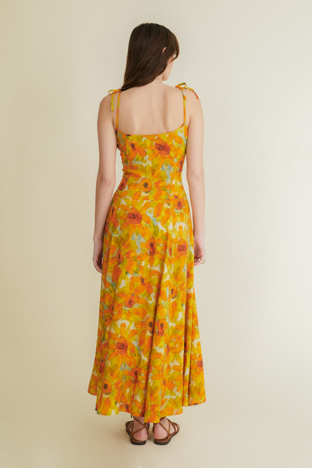 Vestido largo plisado amarillo Grevy