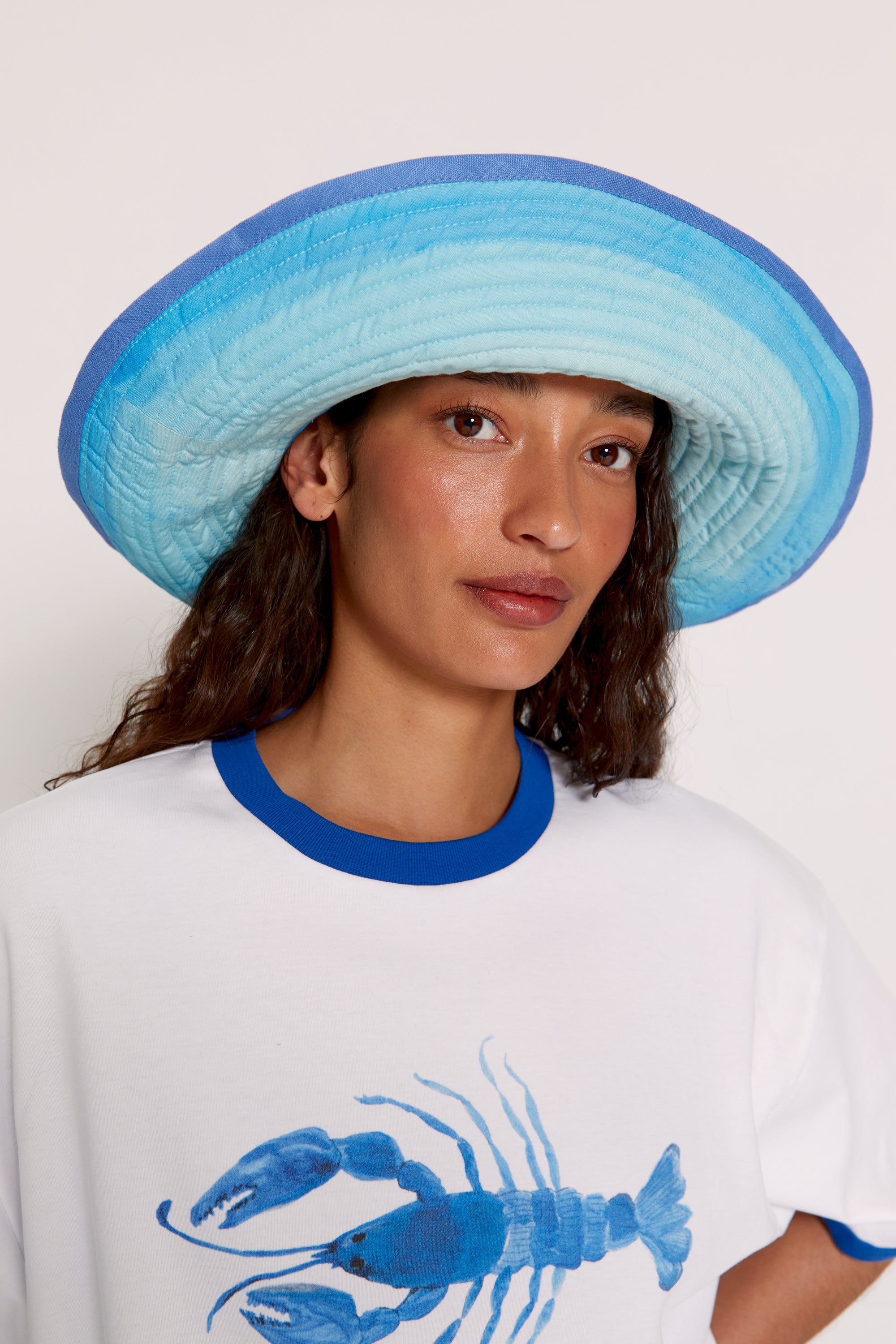 Sombrero Agua Gran Bucket