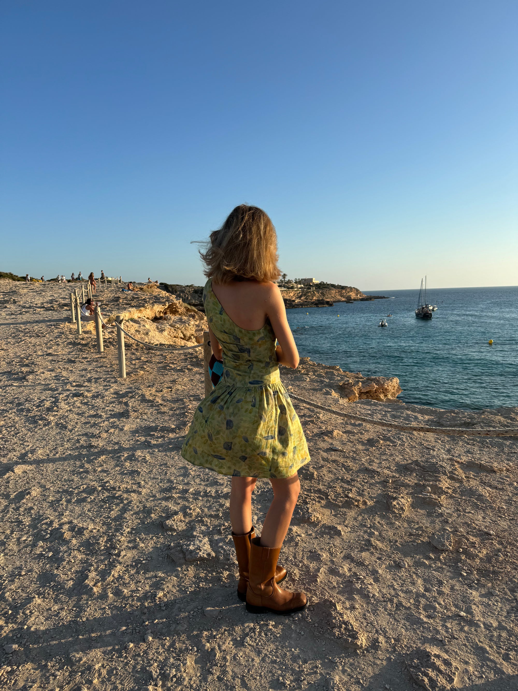 Vestido Corto asimétrico Nenufar Verde