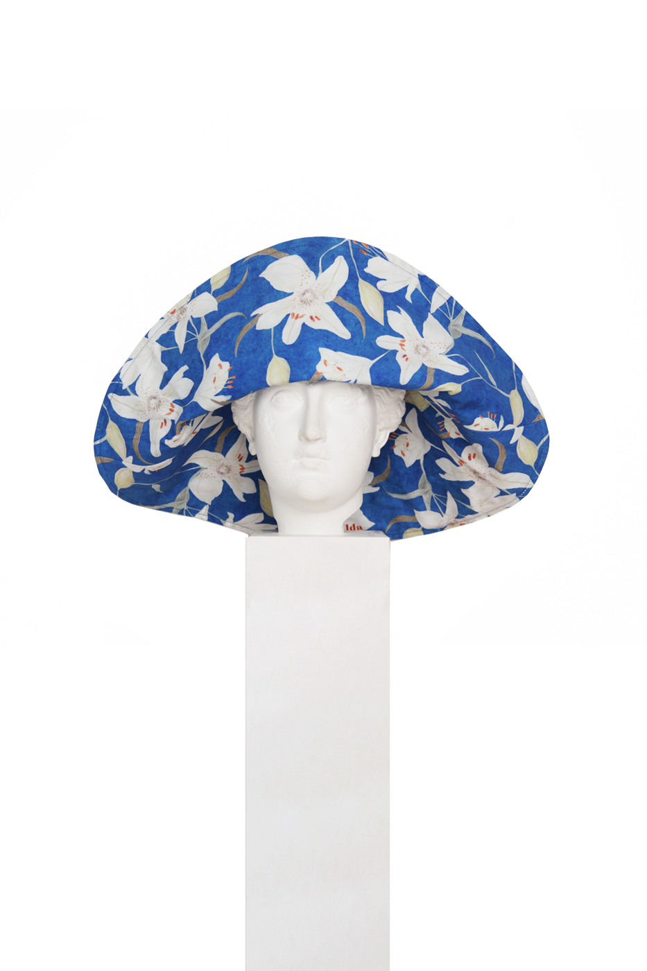 Lilium Grande Hat